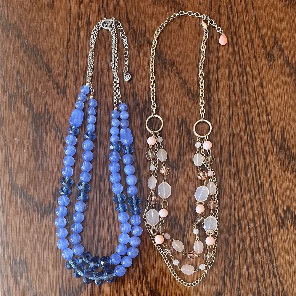 Bundle of two layered necklaces